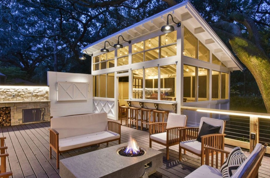 Riverland Terrace Backyard Deck